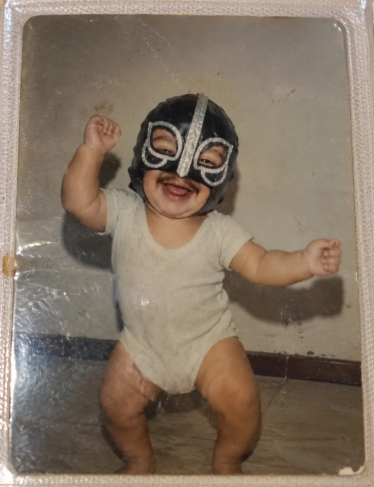 El Godindo at an IDPW show