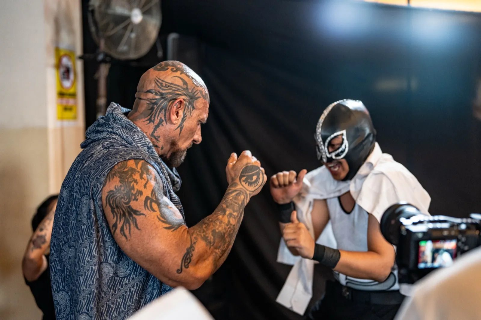 El Godindo at an IDPW show