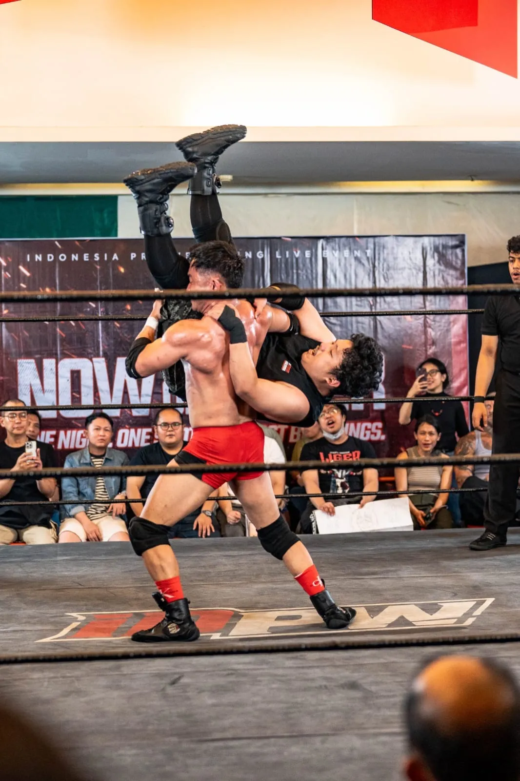 Eric Garuda at an IDPW show