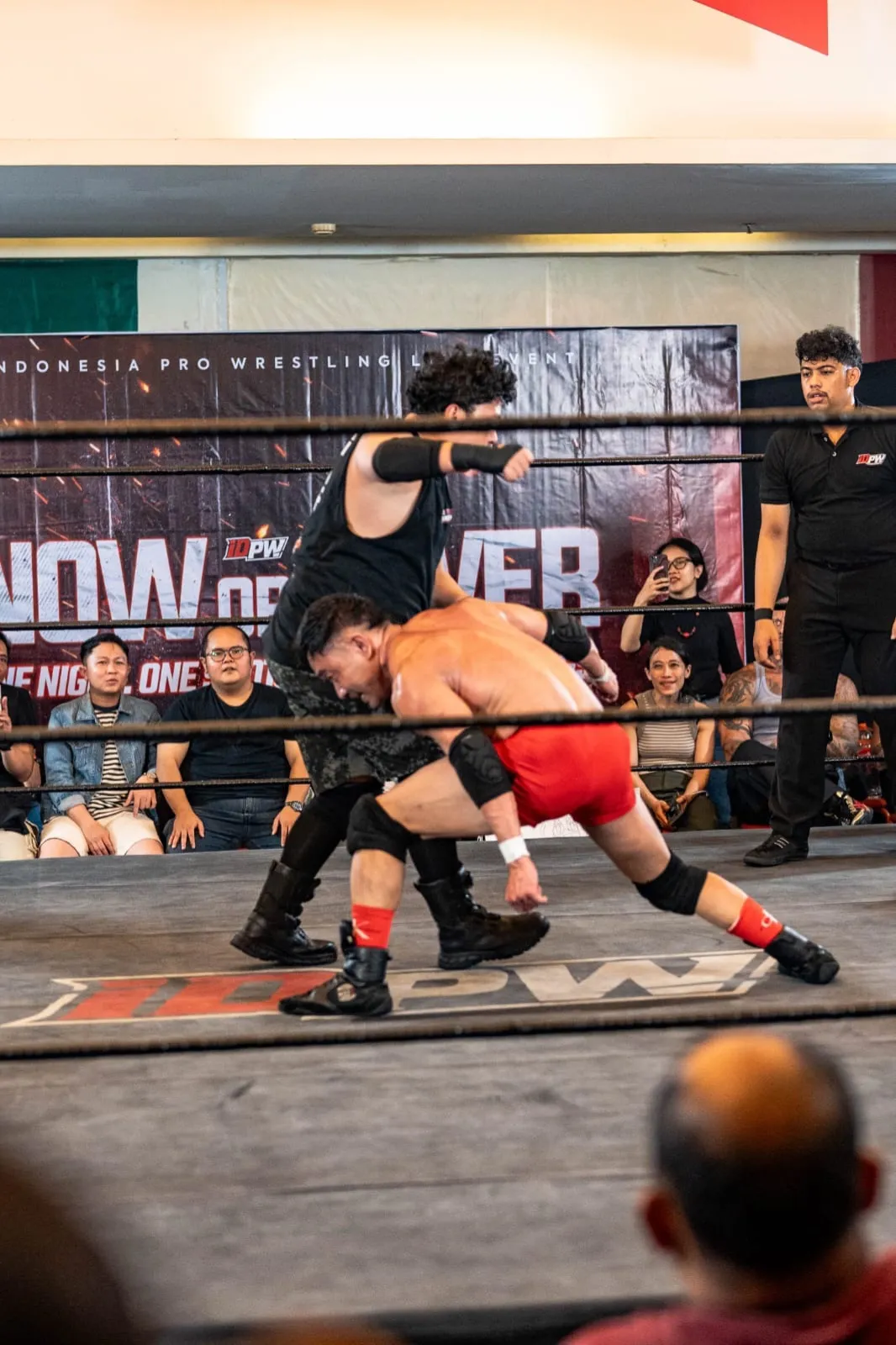 Eric Garuda at an IDPW show