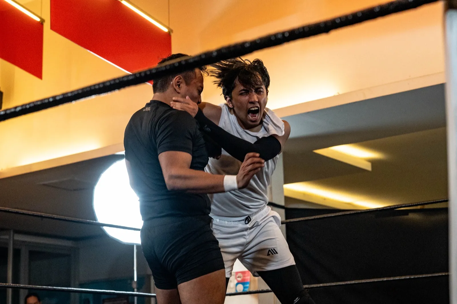 Kresna at an IDPW show