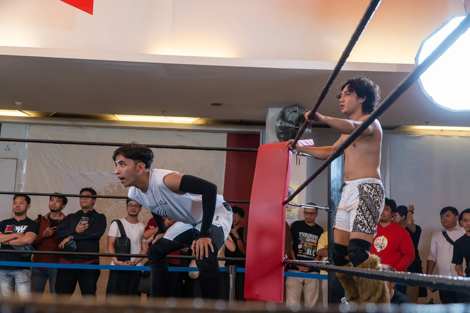 Kresna at an IDPW show