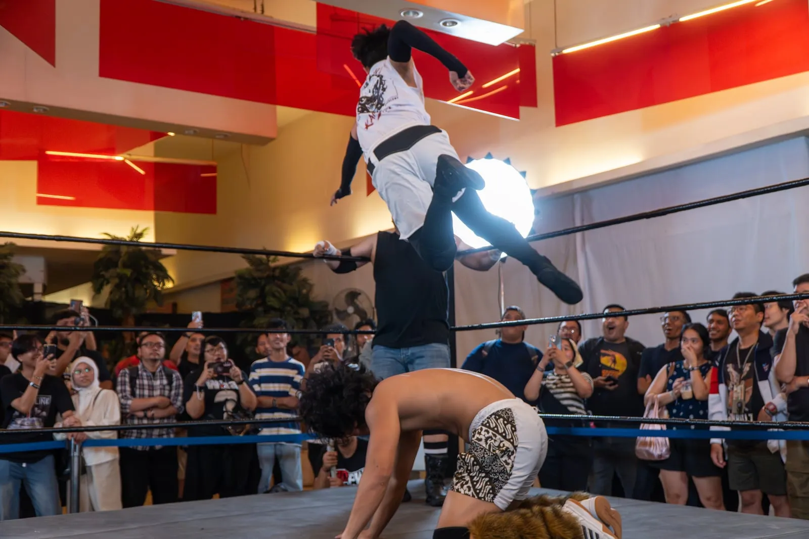 Kresna at an IDPW show