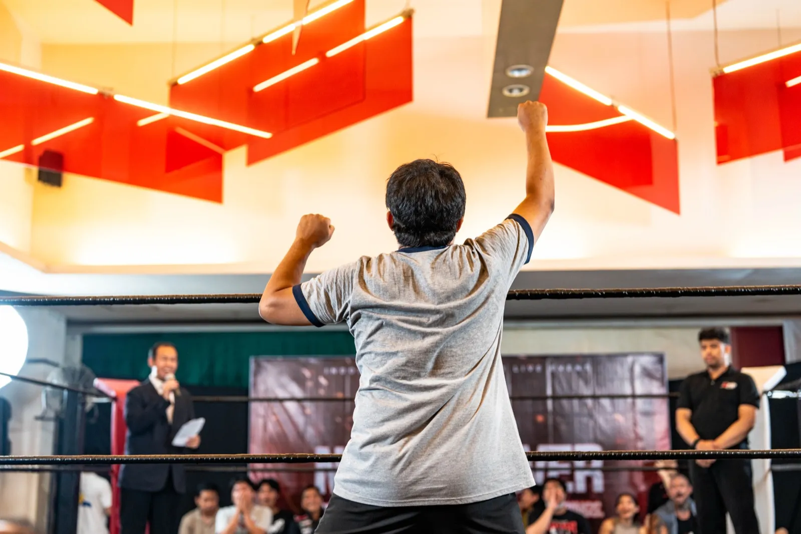 Norman at an IDPW show