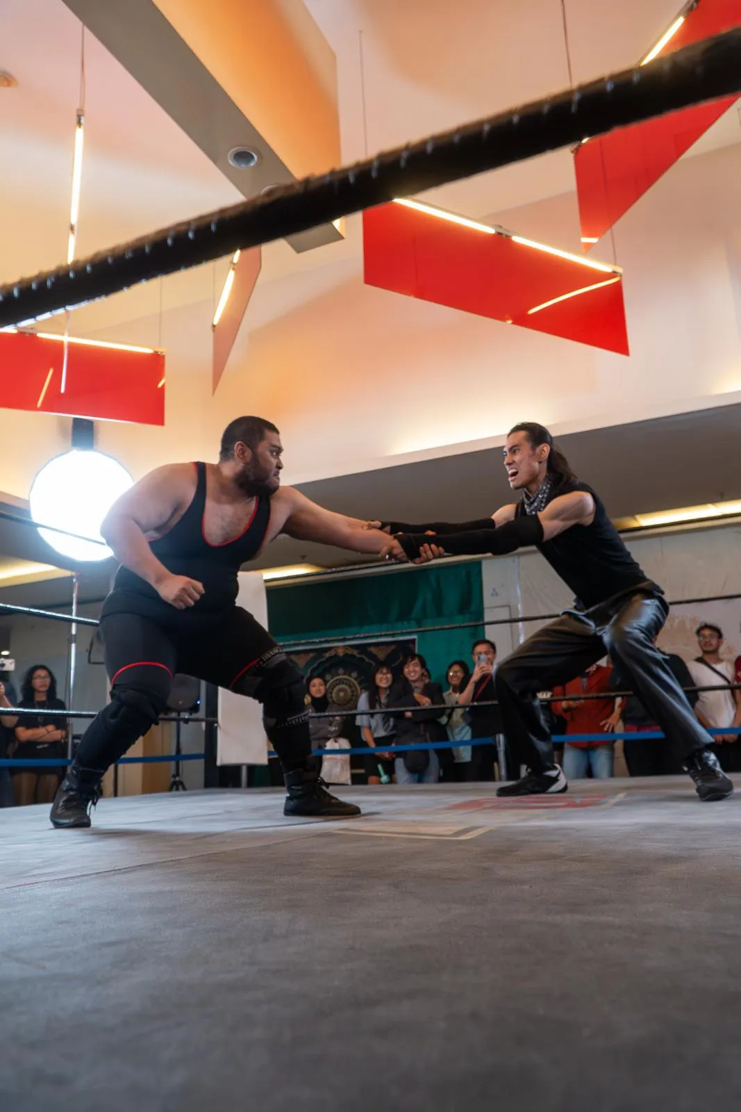 Omar at an IDPW show