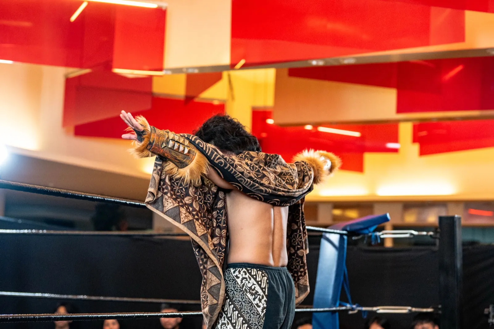 Taumata at an IDPW show