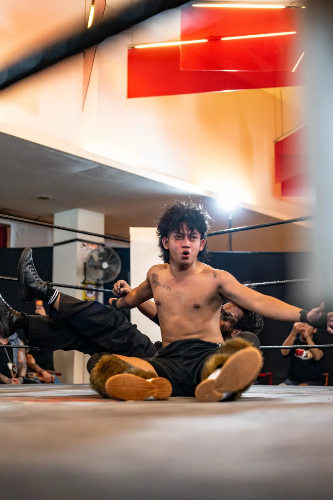 Taumata at an IDPW show